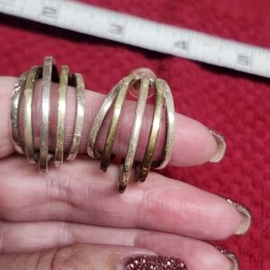 Elegant 9.25 Silver Hoop Earrings